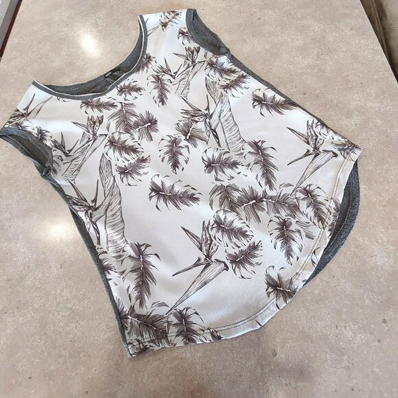 EDISTA Women's Cap Sleeves Multi-Floral Leaves Print Top w/Solid Knit Back - SML - Picture 6 of 11